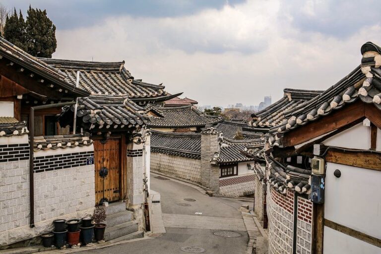 หมู่บ้านบุกชอนฮันอก หมู่บ้านโบราณ 600 ปี แห่งโชซอล